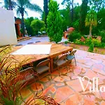 Villa V